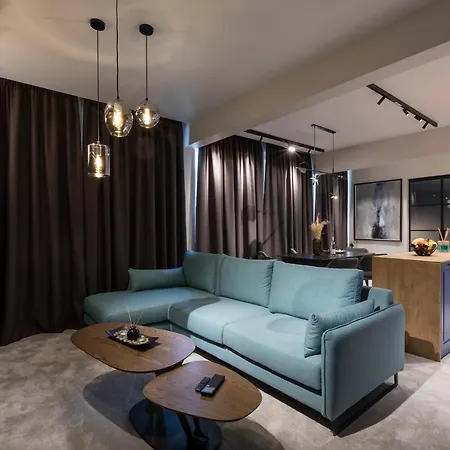 Egoist Boutique Apartament *