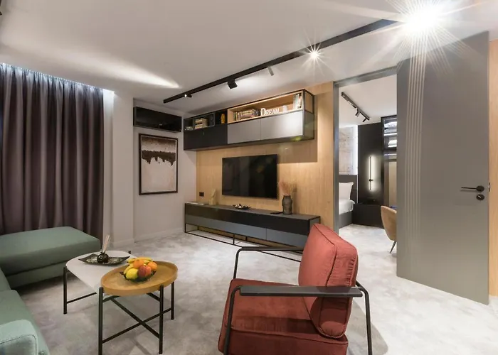 Апартамент Egoist Boutique Велико Търново